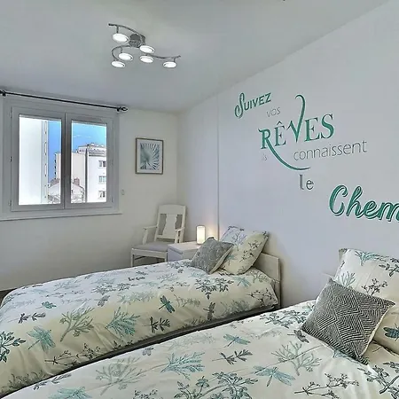 Le Voltaire - Gare -wifi - Balcon - Mon Groom * Troyes