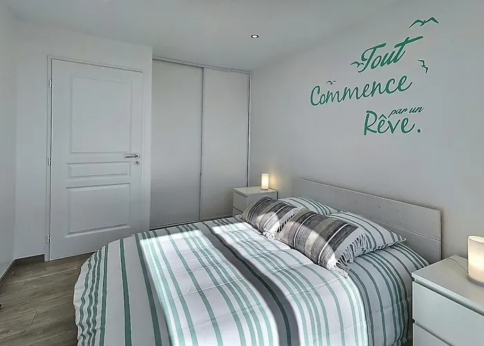 Le Voltaire - Balcon - 2 Chb - 3 Lits - 2 Min Gare Et Cente-ville - Mon Groom Troyes